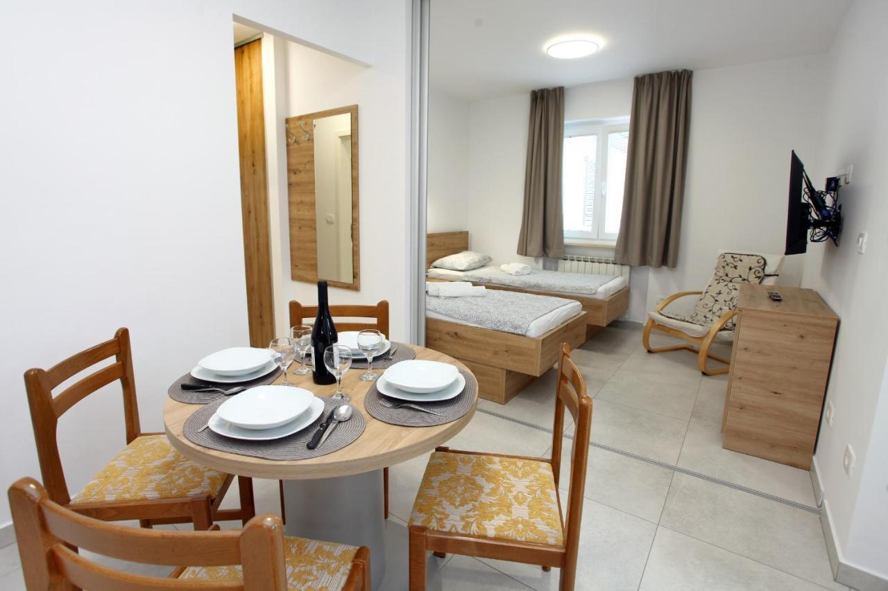 Sea View Apartments Portoroz Zm Luaran gambar