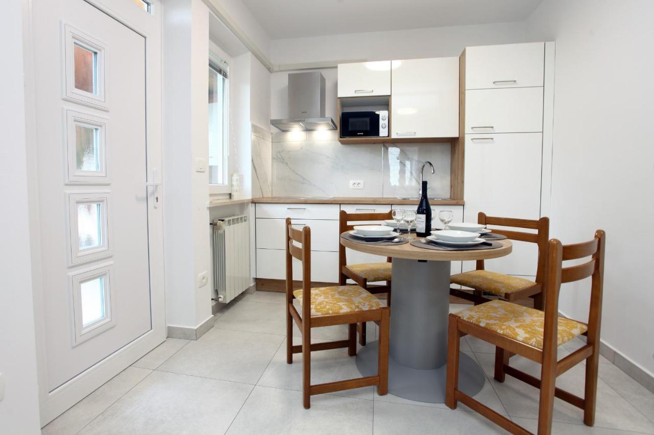 Sea View Apartments Portoroz Zm Luaran gambar