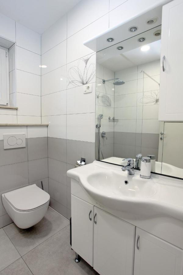 Sea View Apartments Portoroz Zm Luaran gambar
