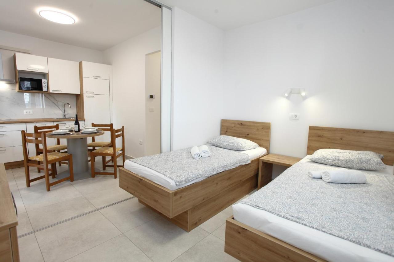 Sea View Apartments Portoroz Zm Luaran gambar