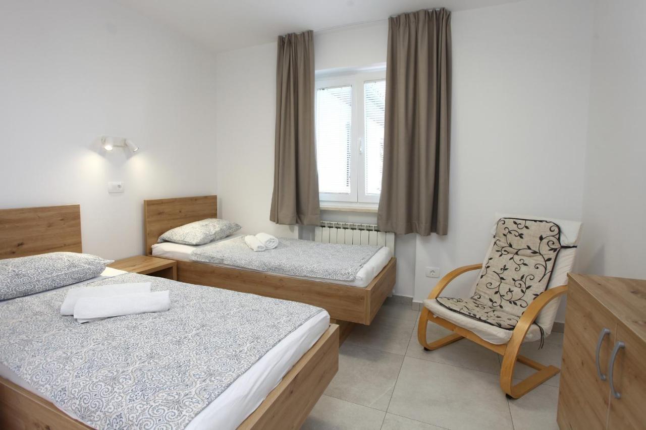 Sea View Apartments Portoroz Zm Luaran gambar