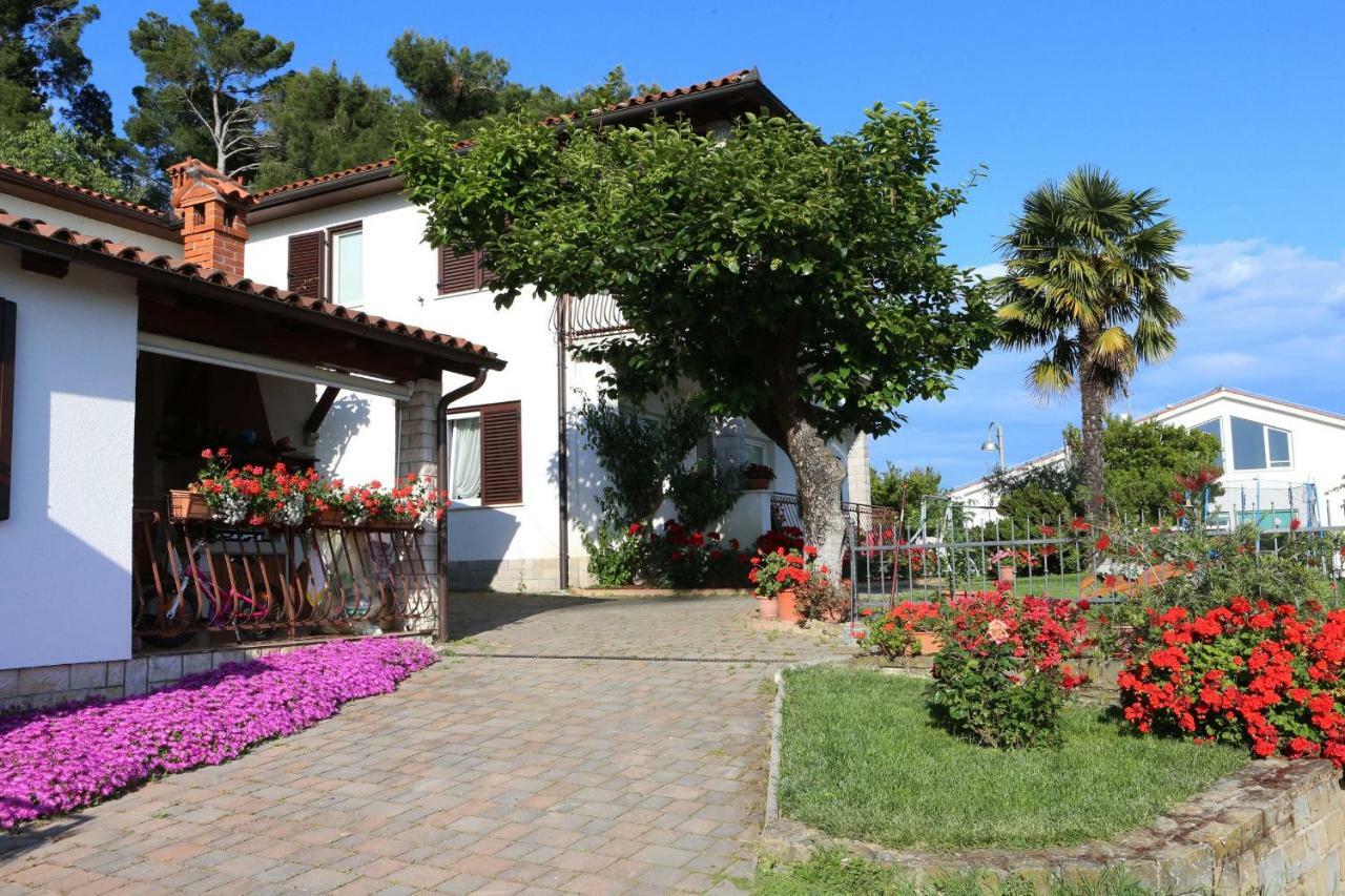Sea View Apartments Portoroz Zm Luaran gambar